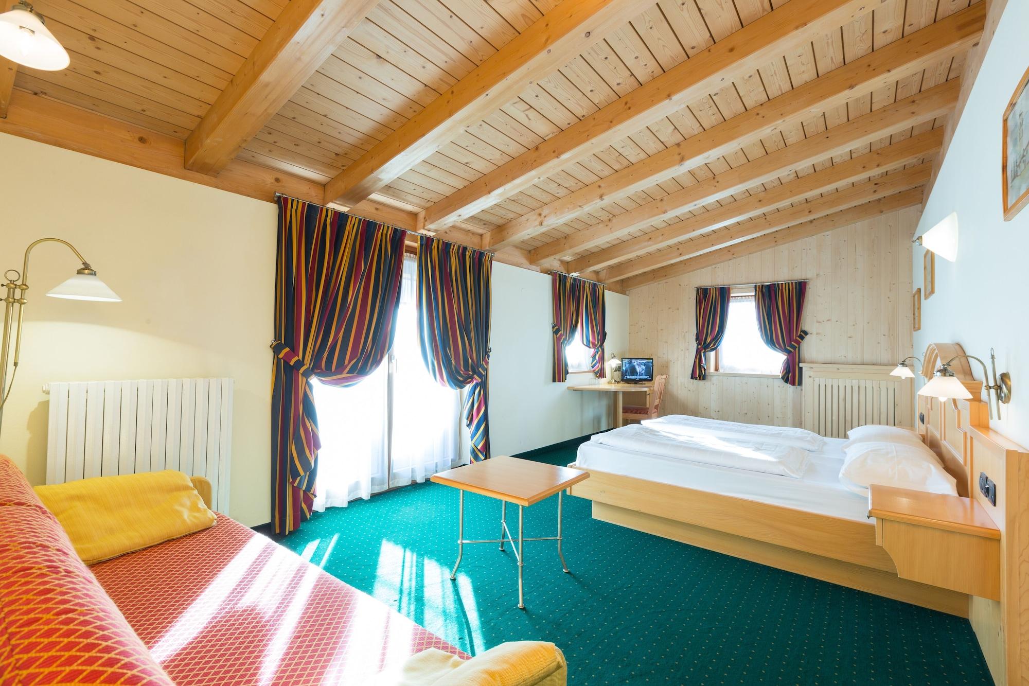 Hotel Touring Livigno Bagian luar foto