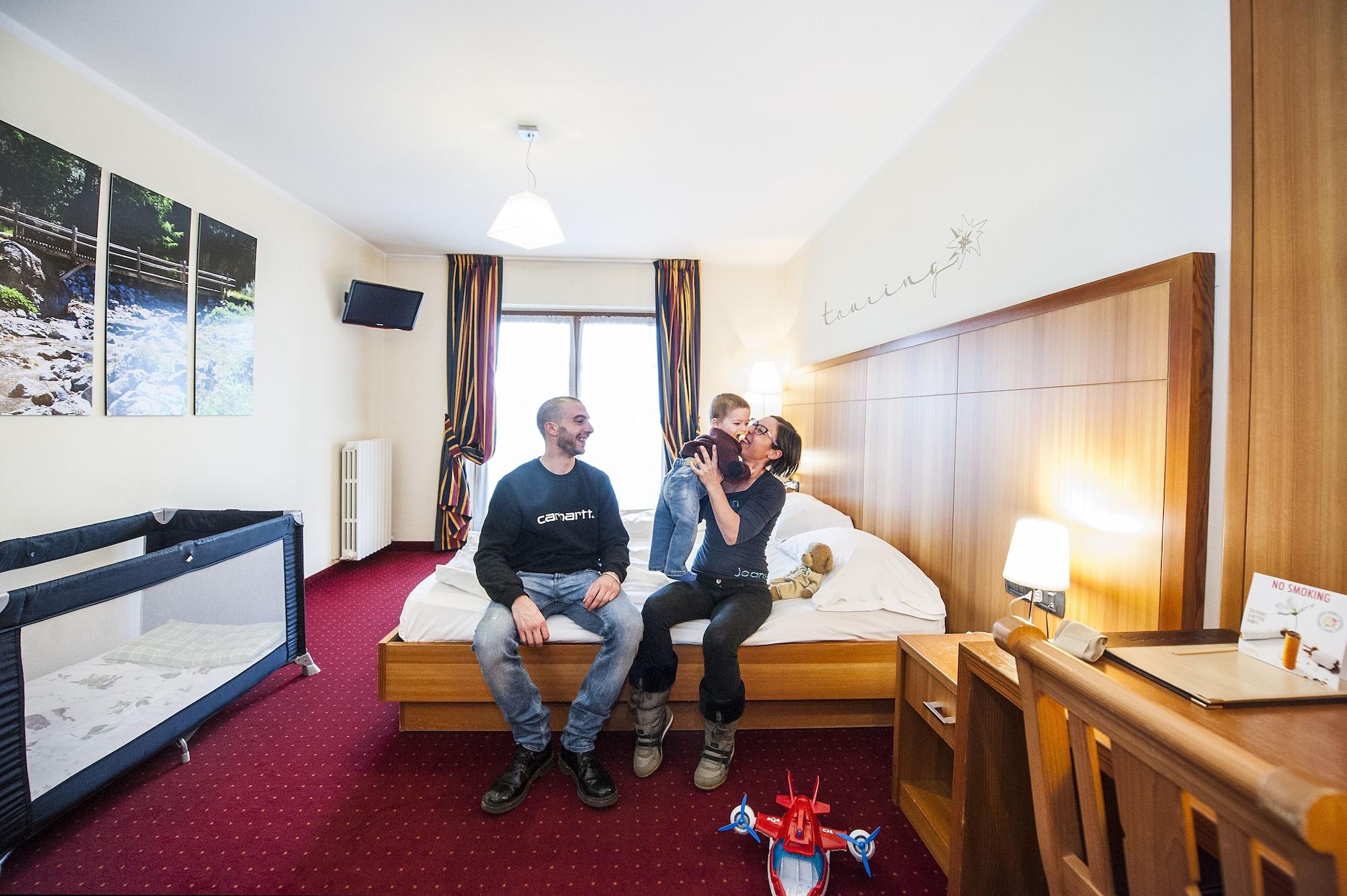 Hotel Touring Livigno Bagian luar foto