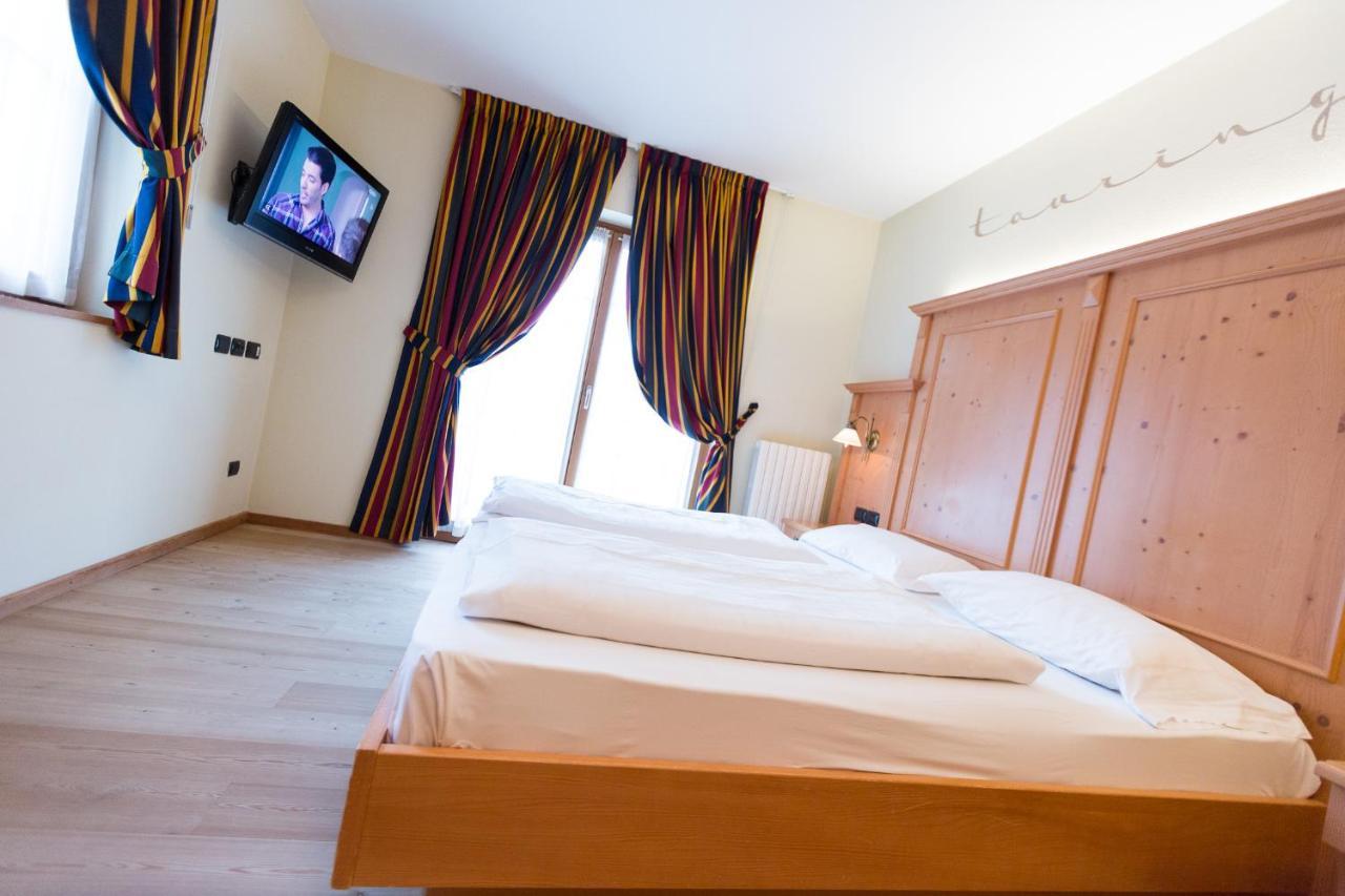 Hotel Touring Livigno Bagian luar foto