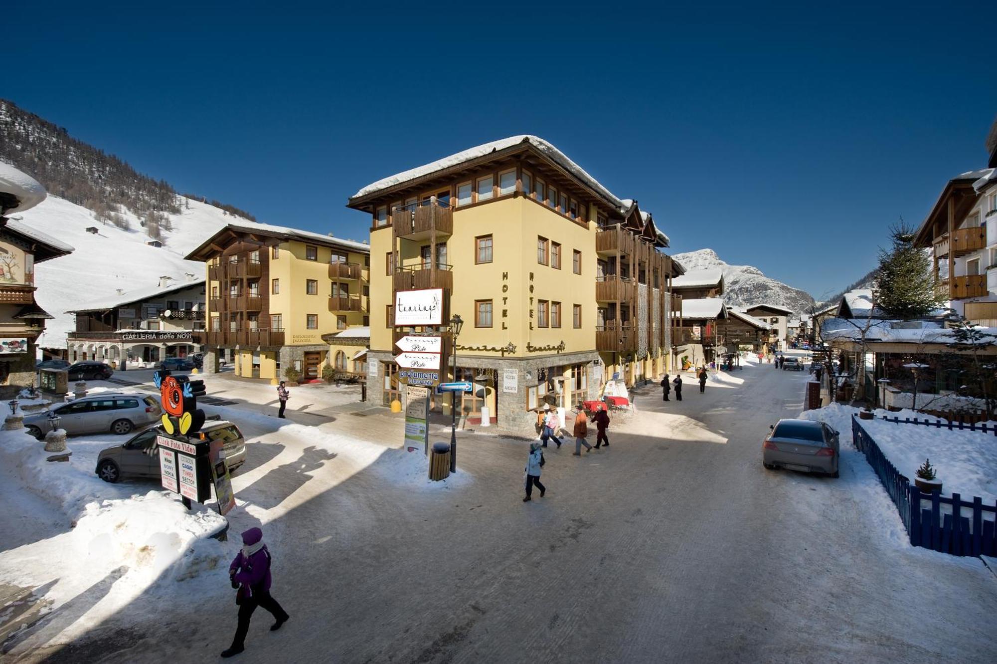 Hotel Touring Livigno Bagian luar foto